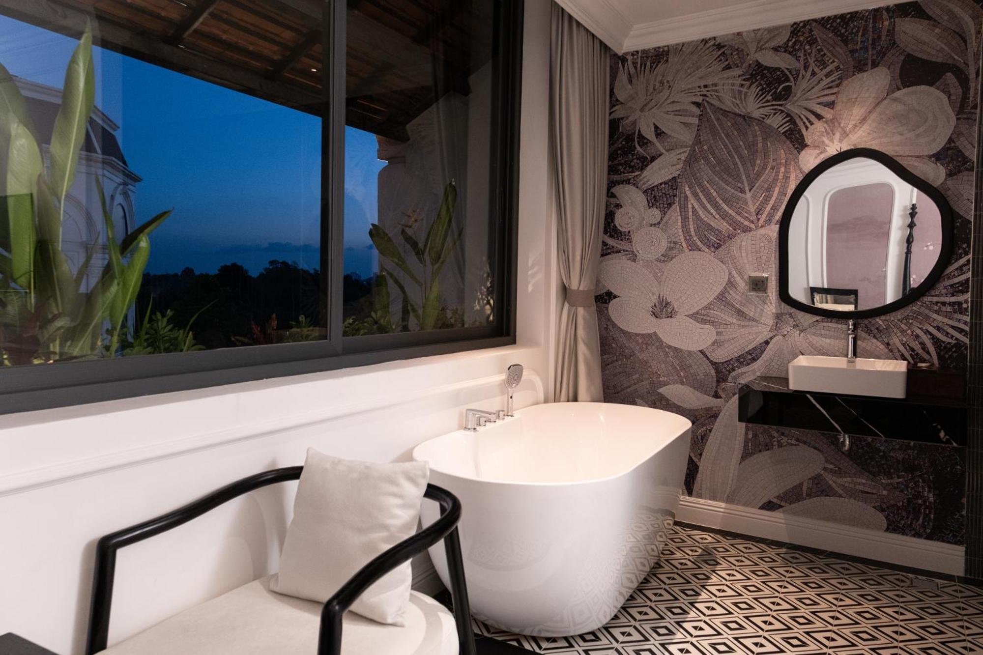 The City Boutique Hotel Бьенхоа Экстерьер фото